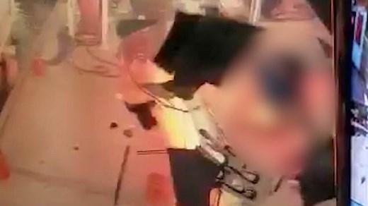 Video: Shocking moment boat engine explodes at the fuel dock pumping gas | Daily Mail Online