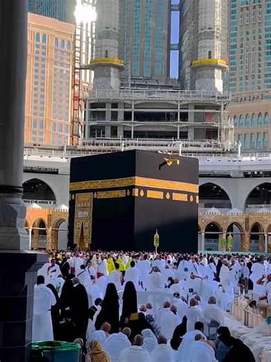 Fajr Azan - Muslim call to prayer in Mecca