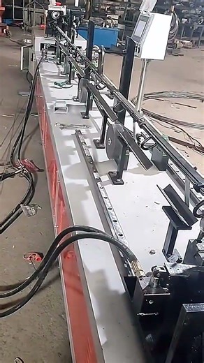 Wire processing machine, wire bending machine