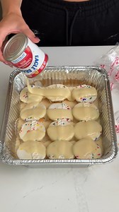 easy birthday cake everyone will love💕 Kate uses hostess birthday cupcakes, evaporated milk, condensed milk, fresh blueberries, shredded coconut, vanilla cake mix, and a stick of butter to make an easy one pan cake that is so yummy your birthday person will be so happy! | Janelle & Kate