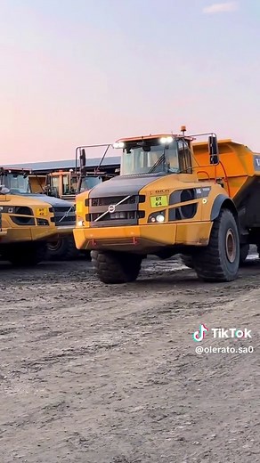 👷🏽‍♀️❤️ #women in mining#adt operator | heavy equipment operator