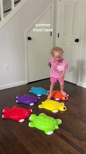 mom approved summer must have☀️💦TurboCool Misting Fan @dreohome #toddlermom #summeresstenials #DREO #TurboCool #MistingFan