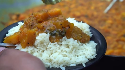This video shows how granny cooks pumpkin using traditional methods