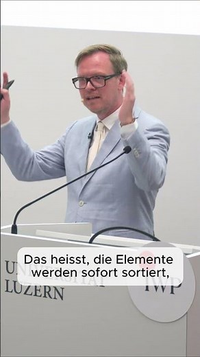 Markus Gabriel: Artificial Intelligence reads content instantly as a whole.