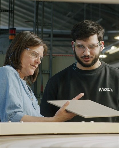 𝗜𝗻𝗻𝗼𝘃𝗮𝘁𝗶𝗼𝗻 𝗶𝗻 𝗘𝘃𝗲𝗿𝘆 𝗧𝗶𝗹𝗲 Every tile in the 𝗚𝗹𝗼𝗯𝗮𝗹 𝗖𝗼𝗹𝗹𝗲𝗰𝘁𝗶𝗼𝗻 is designed for character, durability, and distinction. We continuously innovate to explore new effects, refining techniques and using the purest materials to elevate quality and sustainability. The result is a versatile palette that allows architects and designers to create interiors that are both expressive and enduring. Discover the full collection: https://bit.ly/48eeB4D #mosa #mosatiles | Mosa 