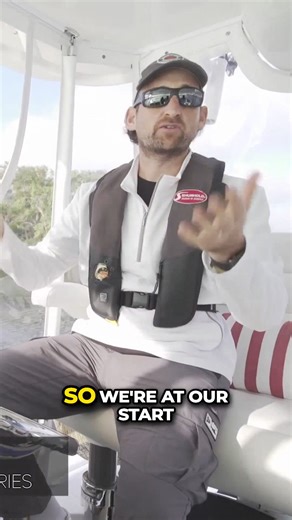 Have you ever navigated a waterway that utilizes locks? Learn how we handle them! #shurhold #boating #boat #cleanboat #saltwaterfishing | Shurhold