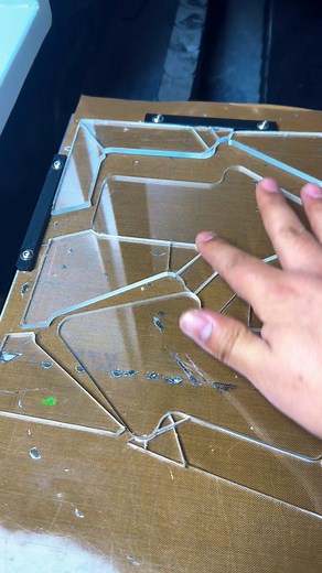 #glasslaser #glassmachine #k9glass #glassmachine #automobileglass #mirror #glasscuttingFurnace #temperedglass #opticalglass #galssmachinemy Glass processing equipment insulating toughened electronic optical cutting thick cutting 6mm glass picosecond laser cutting machine. | LiKe LASER Glass Cutting