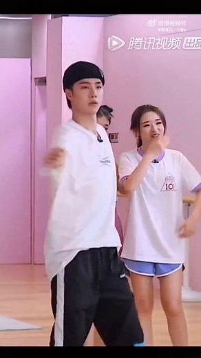 1.4K views · 6.4K reactions | Teacher Wang is teaching dance moves to...