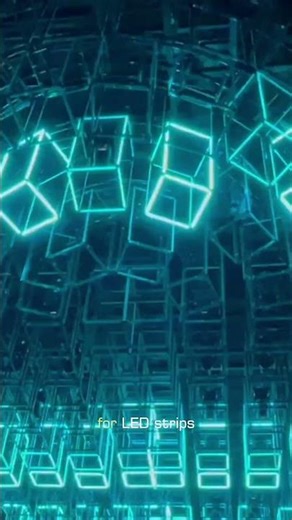 MADRIX NEBULA allows power supply via power port and the output ports