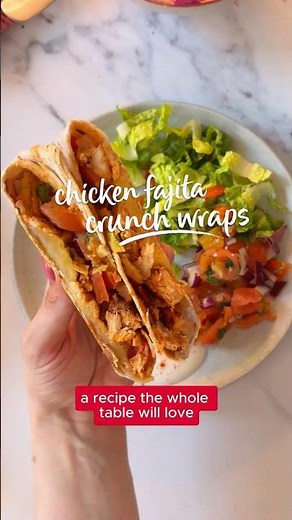 It’s Chicken fajita crunch wraps night 🌮!