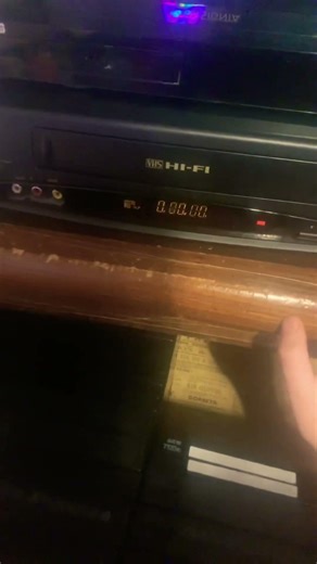 3 Ways￼ how to turn on your VCR ￼