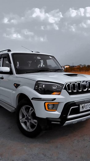 Gopal lal on Instagram: "Instagram queen 🤴💯🚗 #scorpiolover #instagram #instagramvideo #scorpios11 #mydream #indiancar #loveyourself #iphonevideography #iphonephotography #iphone16promax #mahindrascorpio #trendingréels #trending #mahindrathar4x4 #mahindrasuv700"