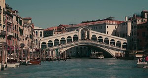 36K views · 71 reactions | JC PIERI X DEVRED 1902 Photographe et réalisateur autodidacte, JC Pieri nous embarque à Venise le temps d'un week-end  Arpentez les ruelles derrière son objectif et découvrez les coulisses de notre collection Capsule. | Devred 1902 | Facebook