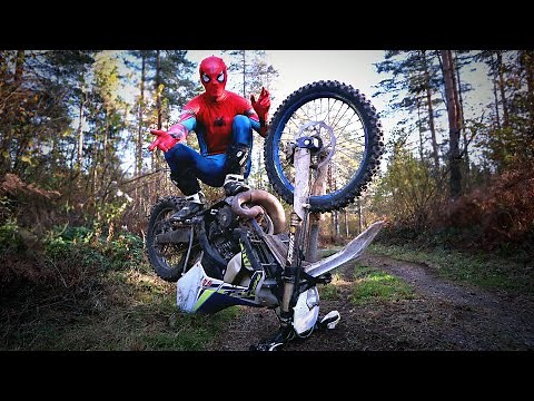 SpiderMan on DIRTBIKE