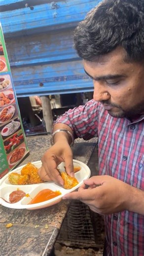 Salute h in bhaiyo ki mehnat ko 👍🏻…momos #food #streetfood #viral #shorts