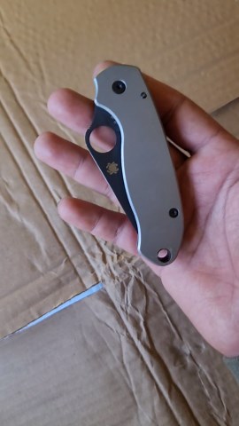 What is the Best edc knife in your opinion ??