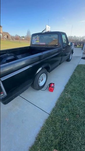 93 f150 302 e303 cam, edelbrock avs2 carb and flowtech long tube headers to a flowmaster flow fx