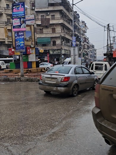 استكشاف حي الأشرفية في حلب