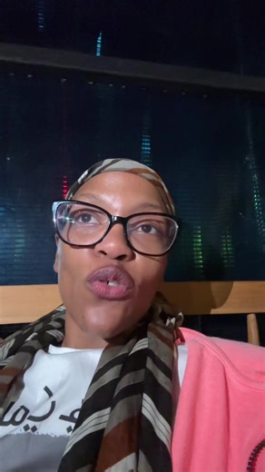 Laura Mbatha (@laurambatha)’s video of Backless Top