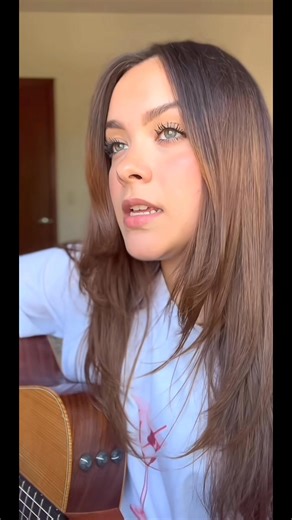 Birds of the feather - Angie Vázquez (Cover) | Angie Vázquez