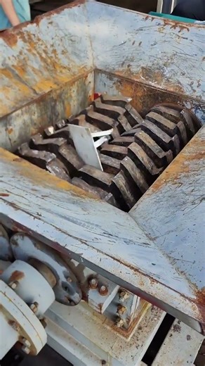 metal crusher. metal shredder. what is double shaft shredder price?