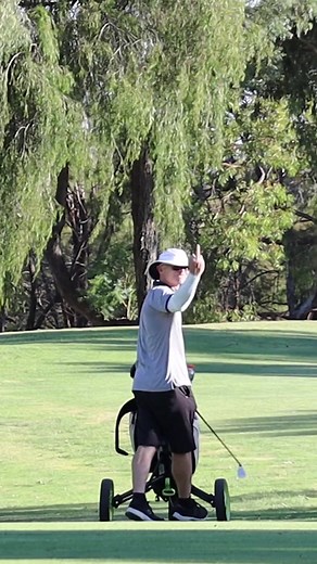 Airhorn Prank on Golfers