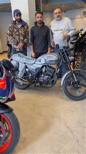 Customer Feedback on High-Speed Auto Service