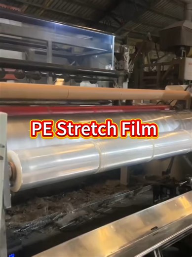 Direct PE Stretch Film Factory | No Middlemen, Max Your Profit! Tired of overpaying for low-quality stretch film that wastes your budget? We’ve got you covered! Our automated production lines run 24/7, cutting labor costs while ensuring consistent quality—thicker, stronger, and more cost-effective than competitors. ✅ High tensile strength (no easy tearing) ✅ Excellent cling (secure loads tightly, no slipping) ✅ Customizable width/thickness (fit your packaging needs) As a professional manufacture