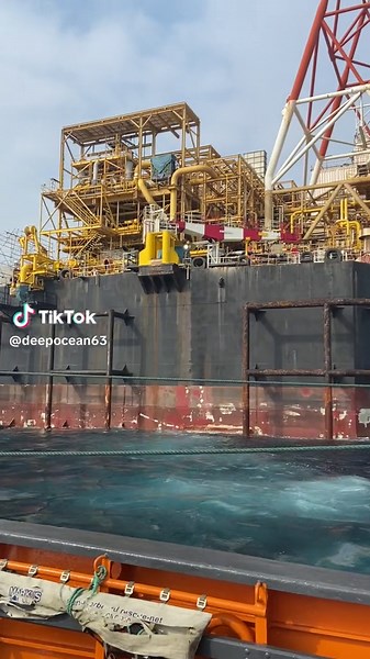 Exploring an Offshore Oil Rig: Structure and Safety Features