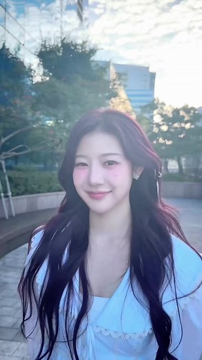 Dancing Yewon - Fifty Fifty Performance