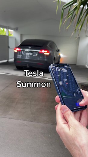 Ryan’s Model Y (@ryanjaycowan) - First Tesla Summon Experience | Activating and Using Summon Feature