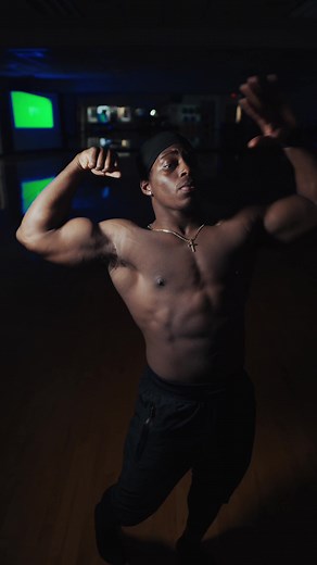 Posing Is Art 👨🏾‍🎨 • Dm me to get started with my fitness program #workout #gym #viral #posing #astetic #cinematics