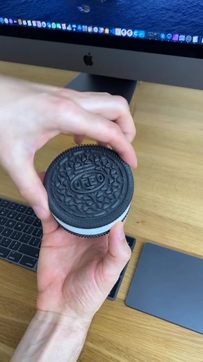 Oreo (as 3D printed storage box 🍪😎) #oreo #sqeaky #oreos #oreomugcake #3dprinted #marsgizmo #3dprinting #3dprint #minivlog
