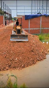 114K views · 839 reactions | Bulldozer Operator’s Stunning Land Leveling Techniques! #reelsfb #reelsviral #Reelsfb #Dozer #Bulldozer #heavyequipment | Yolo aventuras TV | Facebook