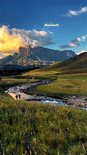 Mount Roraima: The Mountain That Looks Unreal! 🏔️😳
