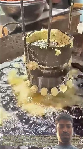 Frying the Bites: How a Vendor Uses a Perforated Mold to Make Uniform Fried Mung Bean Balls