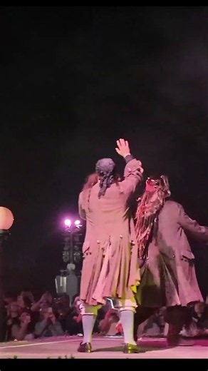 JACK SPARROW débarque à Disneyland Paris ! 🏴‍☠️😱
