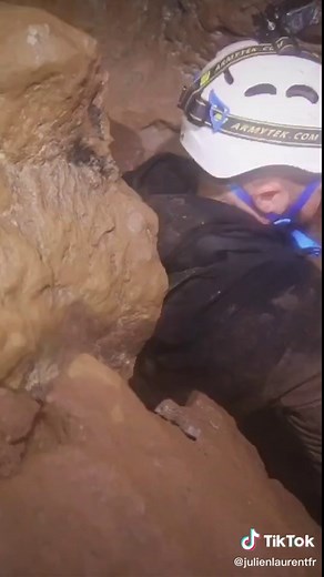 On septembre dernier on est parti explorer une ancienne mine ... #pourtoi #exploration #mine Le docu complet : 4h sous terre-Thomas Laurent (sur Ytb)