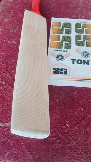 SS cricket bat sticker applying@UqabSportsFan🦅 #fyp #foryou #uqabsportschakwal7 #100k #tapeballbat #refurbbat #repairing #tapeballinners #tapeballbats #batrepairing #foryoupage