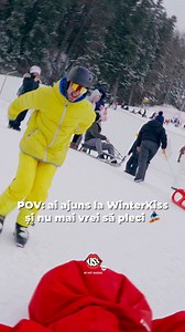 A început WinterKiss și, sincer, iubim fiecare secundă trăită cu voi pe cele mai tari pârtii din România. ❄️ Ne găsiți acolo, între oameni, muzică și zăpadă. Și da, distracția se aude LIVE pe radio, în fiecare weekend, de la 13:00 la 16:00, în direct din fiecare locație. 🏂🫶🏻 Powered by @ingromania – Do your thing! Susținut de @aktorgroup, forța evoluției. Partener de mobilitate: @suzuki.ro Parteneri de distracție: @skrewballwhiskey & @originalbumbu - pentru cei care aleg altfel, chiar și pe p