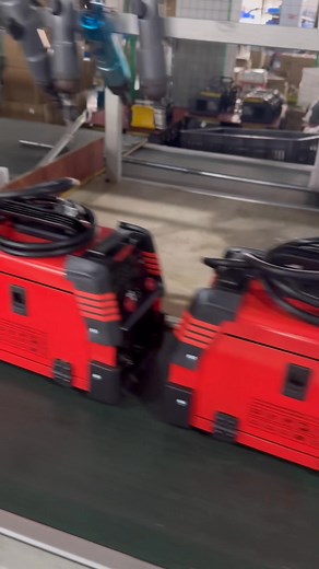 Welding machine factory,support OEM customized. #Welding machine#soldora de maquine Dora lei/雷涫果 008615958420242 | Dora Lay
