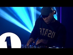 Annie Mac’s Mini Mix Live: DJ EZ