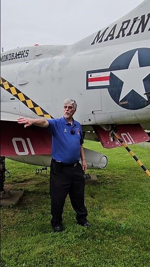 The Art of a Safe Landing: A4 Skyhawk Speed Brake and Parachute