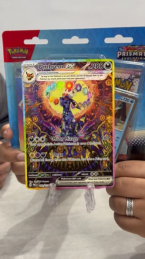Pokémon VS Yu-Gi-Oh! Con el tío Chill & Battle Hobby Center 🚬🗿 #humor #tcg #yugioh #pokemon #cardgames #chikiarena | Chiki Arena