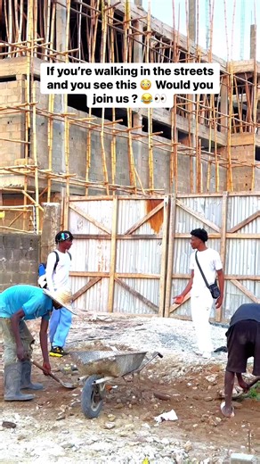 32K views · 834 reactions | The Bricklayer Guy has the best Dance #dance #funny #afrodance #viral #reels #comedy #afro #explorepage #soso | Trophybwoy | Facebook