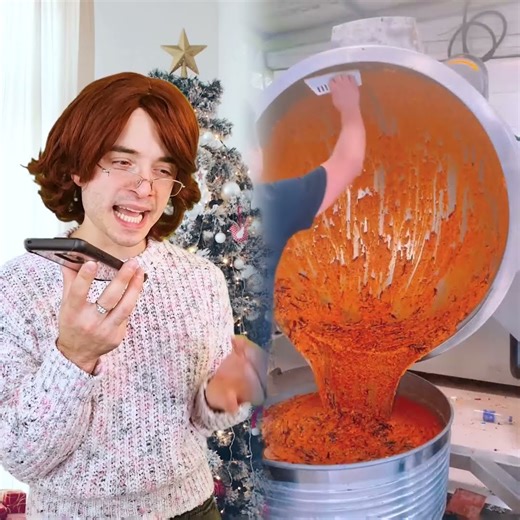 Pamela vs Santa Claus 🎅