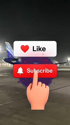 Lightning vs Airplane: Who Wins? ⚡✈️