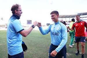 MATCH HIGHLIGHTS: England became the first team to seal their spot in the #U19CWC 2022 Super League semi-final after they beat South Africa by six wickets. #ENGvSA | ICC - International Cricket Council