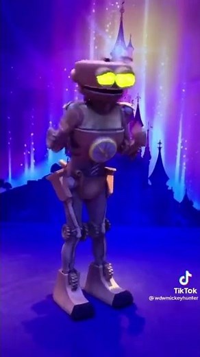 Ben the robot from treasure planet