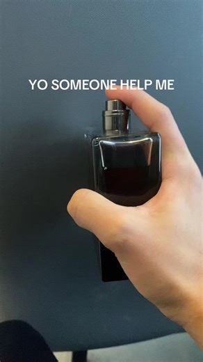 How to Fix a Broken Spray Bottle at School